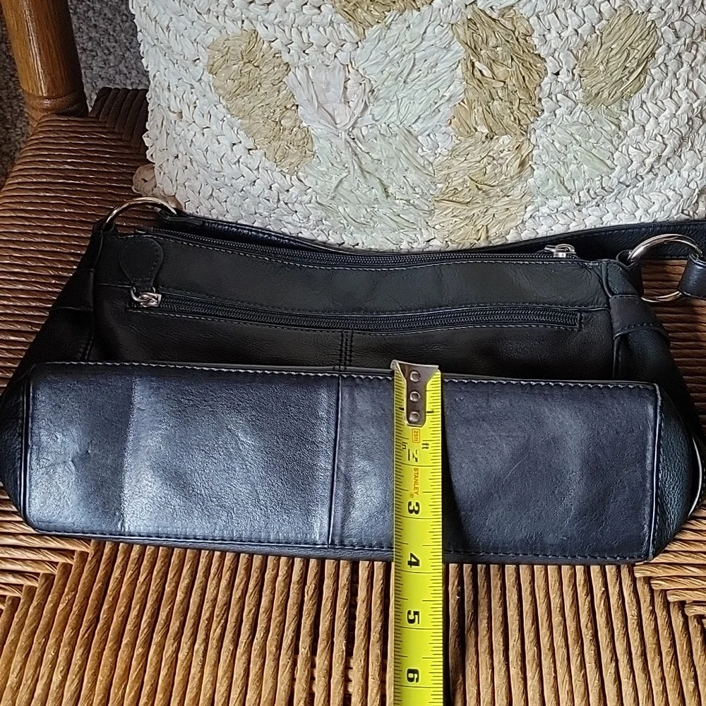 Stone Mountain, black, leather shoulder bag / hobo